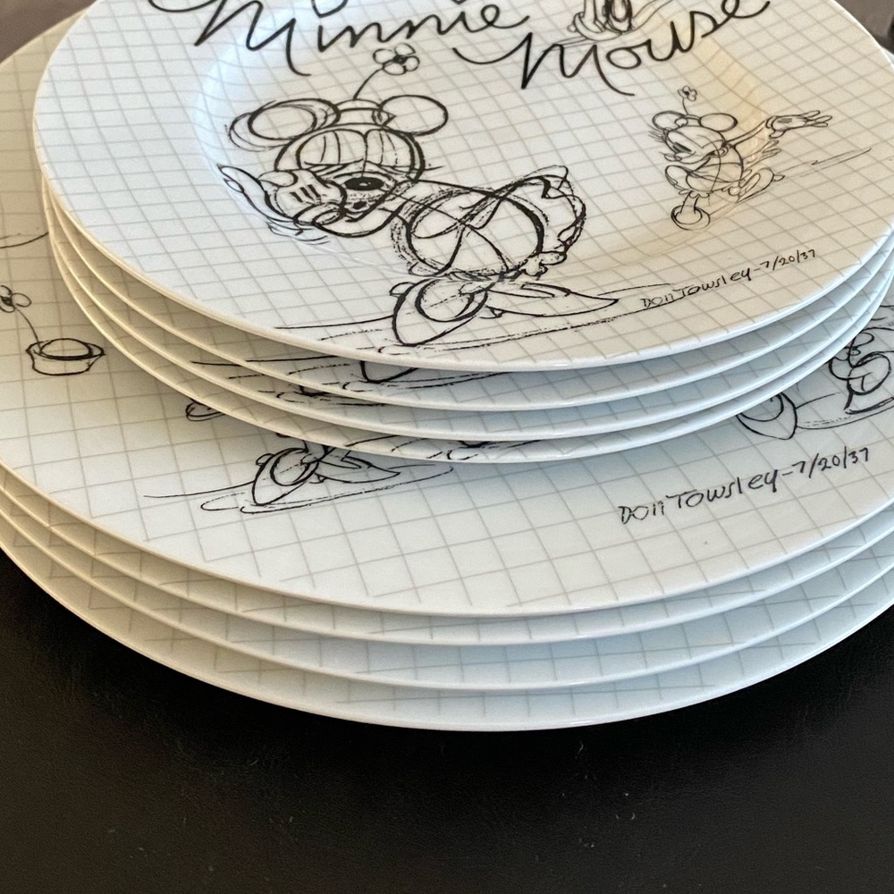 Minnie Mouse plates - Picture 6 of 10